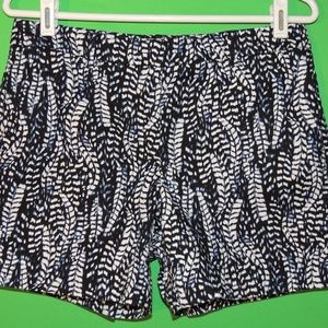 White House Black Market Womens 6 Geometric Shorts